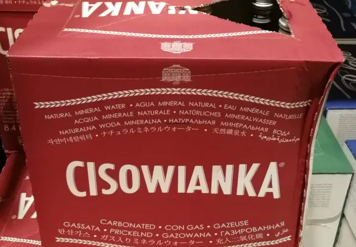 Ile ma karton wódki? Zaskakujące fakty o butelkach w opakowaniu