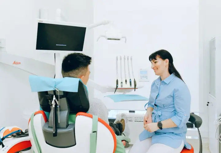 L4 od dentysty: Jak długo? Kiedy przysługuje i co z ZUS?