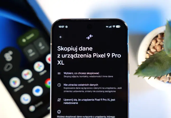 Jak przenieść kontakty z telefonu na telefon? Ekran telefonu z instrukcją kopiowania danych, w tym kontaktów, z urządzenia Pixel 9 Pro XL.