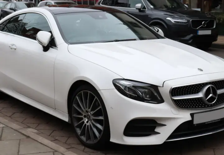Mercedes E Klasa Coupe – co warto wiedzieć przed zakupem luksusowego auta?