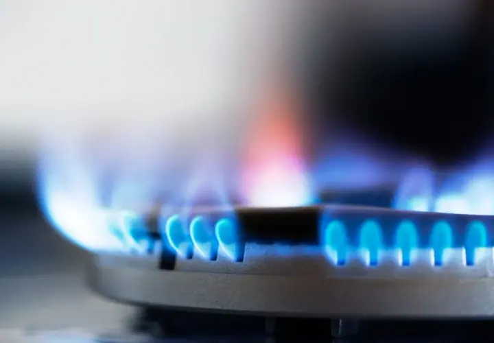 Llama roja en el gas butano: causas, riesgos y soluciones efectivas