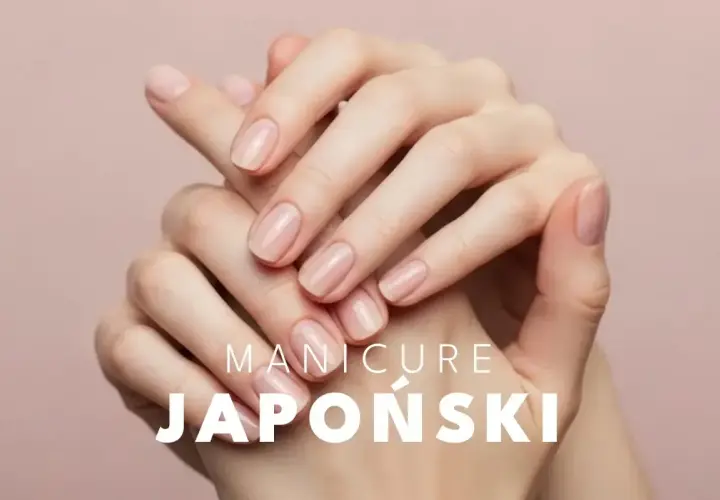 Delikatne dłonie z naturalnym blaskiem, podkreślone subtelnym japońskim manicure.