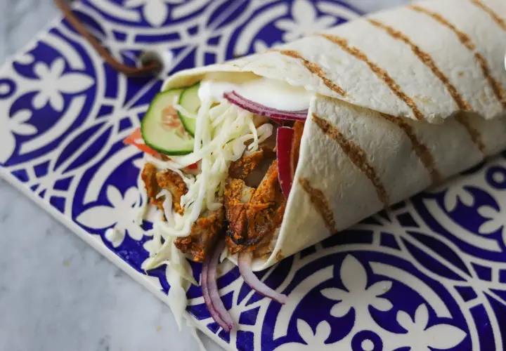 Kebab z czego jest? Odkryj składniki i tajemnice tej potrawy