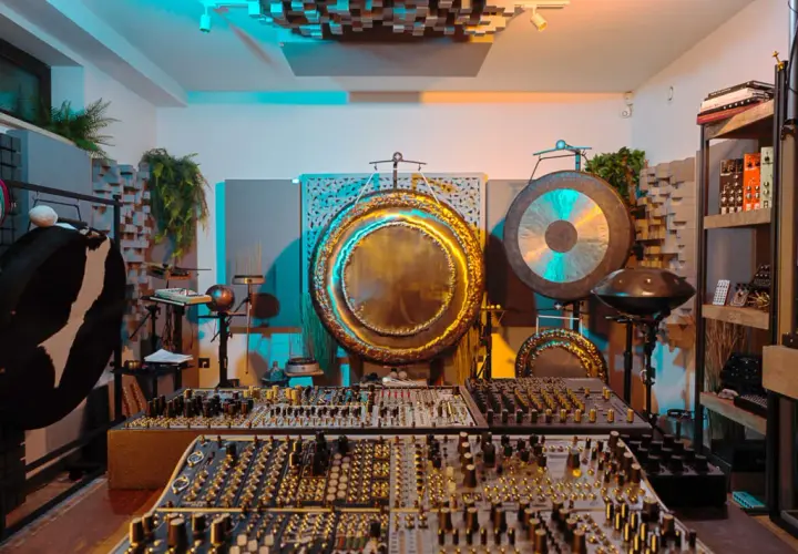Instrumenty elektroniczne wczoraj i dziś - ewolucja brzmienia