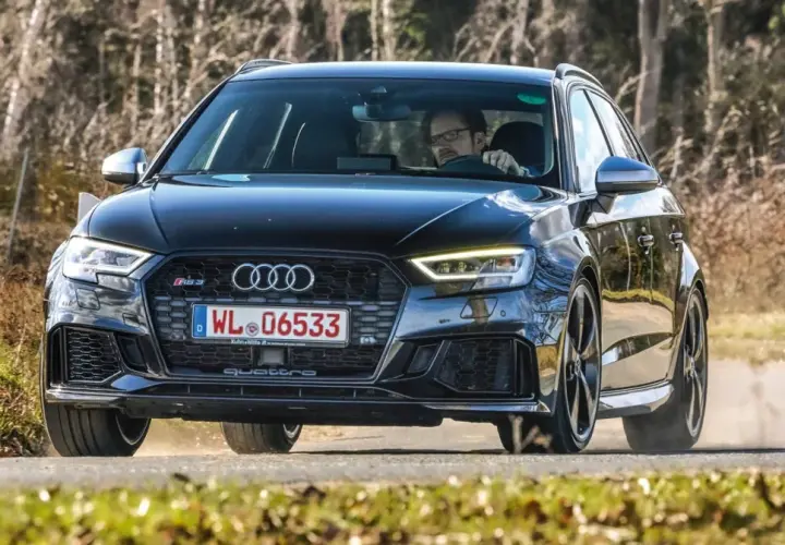 Audi RS3 cena: Ile kosztuje? Nowe, używane, utrzymanie i opcje