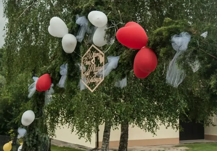 Brama weselna DIY: Praktyczny przewodnik krok po kroku