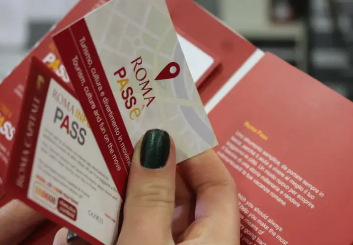 Roma Pass, ideale per esplorare la città e la metro. Un pass per turismo, cultura e divertimento.