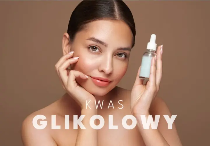 Kobieta z serum z kwasem glikolowym. Zastanawiasz się nad kwas glikolowy efekty uboczne?