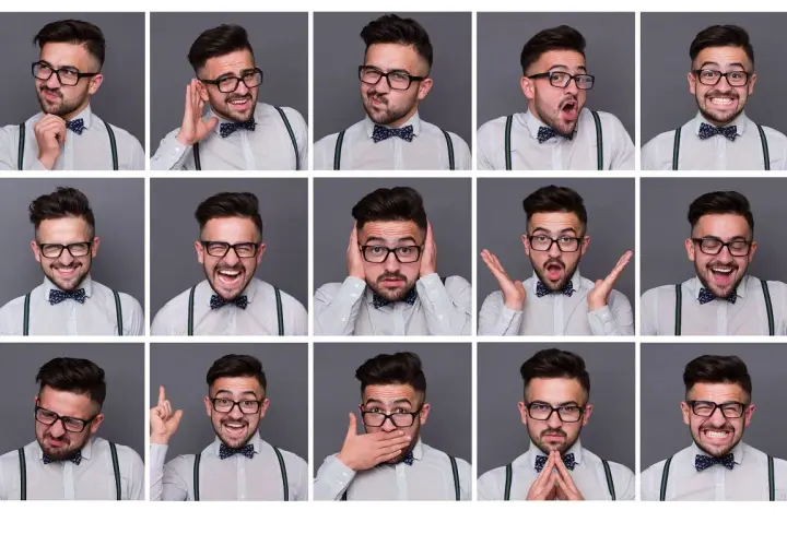 Kolaż zdjęć mężczyzny w okularach i muszce, pokazujący różne reakcje. Jak nie okazywać emocji na twarzy? Tutaj jest kilka przykładów.