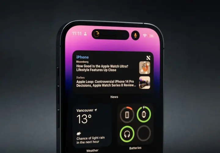 Dynamiczna Wyspa iPhone: Nie włączasz jej, lecz korzystasz! Poradnik