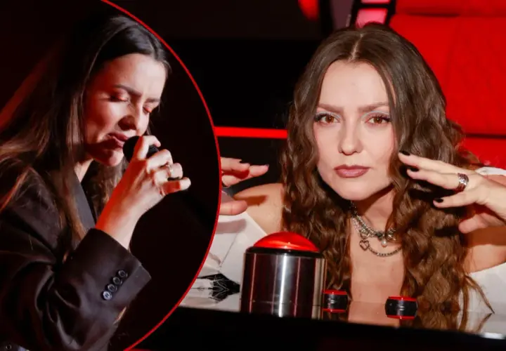 Lanbery, wokalistka z emocjami śpiewa do mikrofonu, a obok niej siedzi zamyślona, z rękami uniesionymi w geście skupienia, gotowa nacisnąć czerwony przycisk.