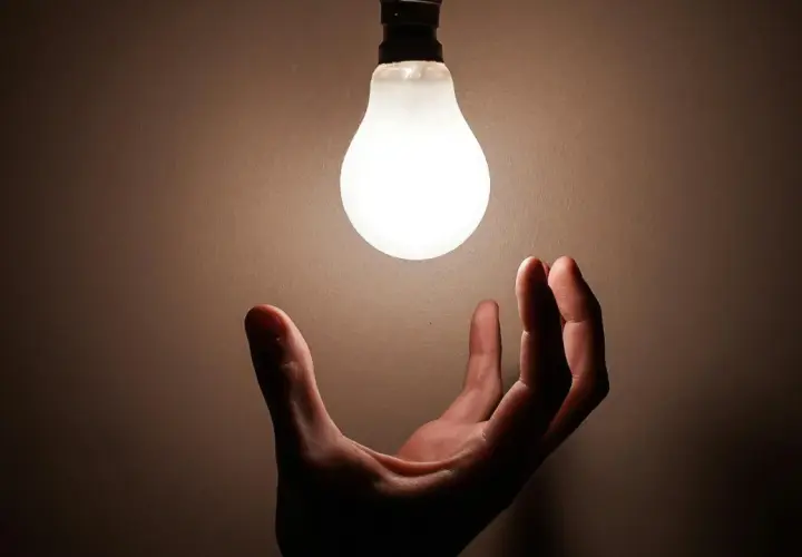 Czy kościół płaci za prąd? Odkryj ukryte koszty energii elektrycznej