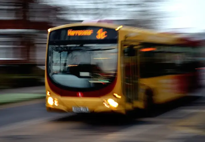 Jaki bus do 20 tys? Oto najlepsze modele, które warto rozważyć