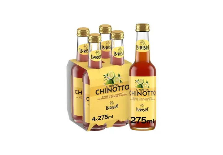 Butelki napoju chinotto Lurisia, w tym 4-pak i pojedyncza butelka. To jest chinotto, co to za napój?