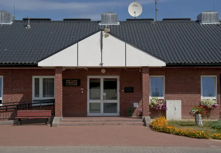 Opieka w DPS Kałków-Godów: Czy to miejsce dla Twojej rodziny?
