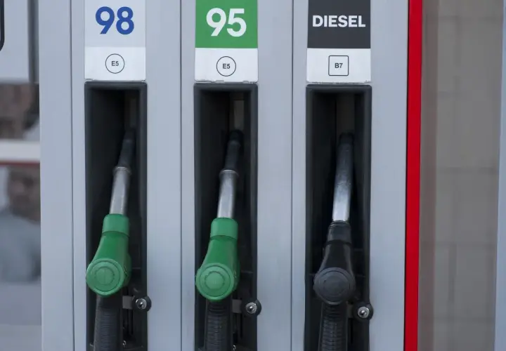 Czym się różni diesel od benzyny? Kluczowe różnice, które musisz znać