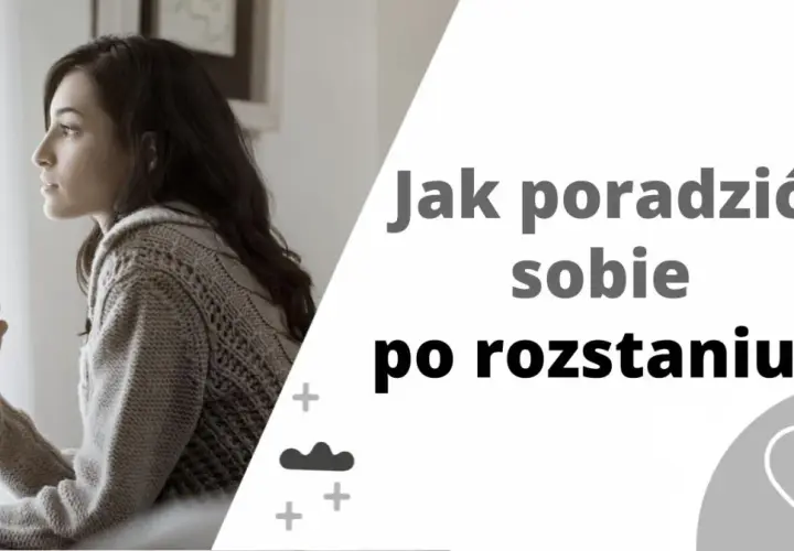 Kobieta z kubkiem w dłoni patrzy przez okno, zastanawiając się, jak sobie poradzić z rozstaniem.