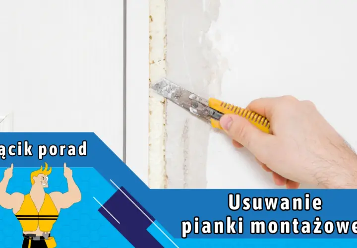Dłoń z nożem tnie piankę montażową przy panelu.
