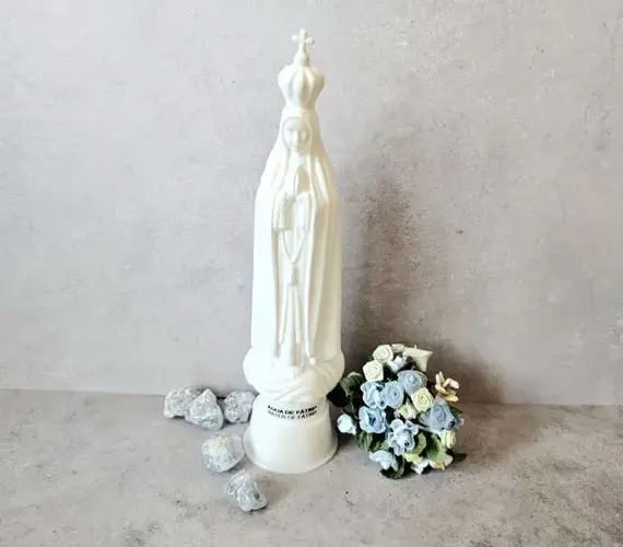 Co warto kupić w Fatimie: najlepsze religijne i lokalne pamiątki z Portugalii