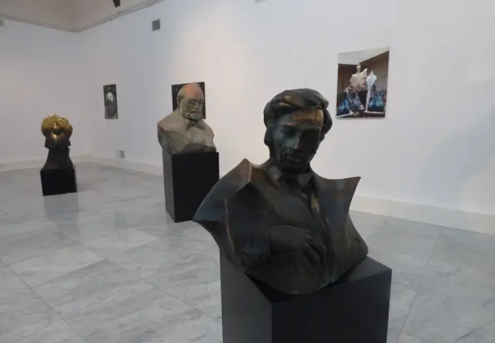 Adam Myjak: Rzeźby, styl, dzieła odkryj mistrza ekspresji!