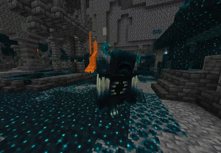 Potężny minecraft warden stoi w mrocznej, kamiennej jaskini, otoczony świecącymi, turkusowymi blokami i płonącą lawą.
