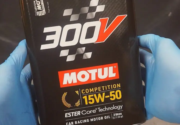 Motul 300V 15W50: Pełna analiza i jak rozpoznać oryginał?