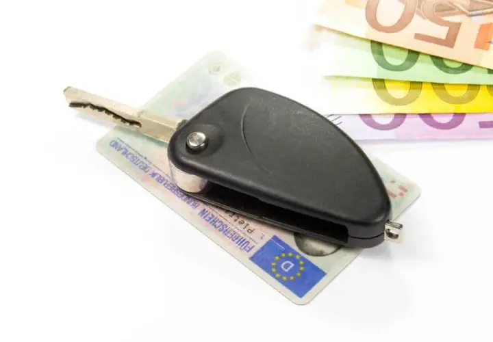 Ile kosztuje kurs na prawo jazdy kat A? Ceny, które Cię zaskoczą