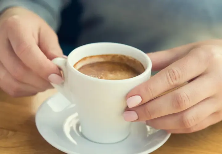 Nescafé i kofeina: Ile naprawdę jej jest? Pij świadomie!
