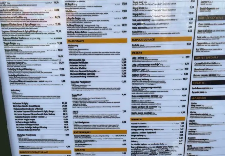 Ile kosztuje sałatka w maku? Sprawdź ceny i opcje menu teraz