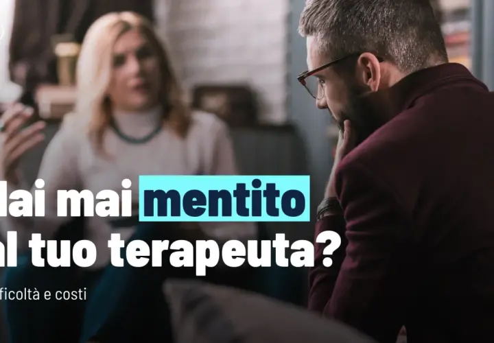 Un uomo pensieroso in terapia. Lo psicologo si accorge se menti, anche se cerchi di nascondere la verità.