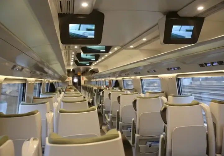 Warszawa-Gdańsk pociągiem: Od 2,5h! Jak szybko i tanio dojechać?