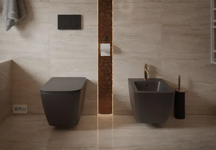 Nowoczesna łazienka z podwieszaną toaletą i bidetem. Bidet służy do higieny intymnej, zapewniając świeżość.