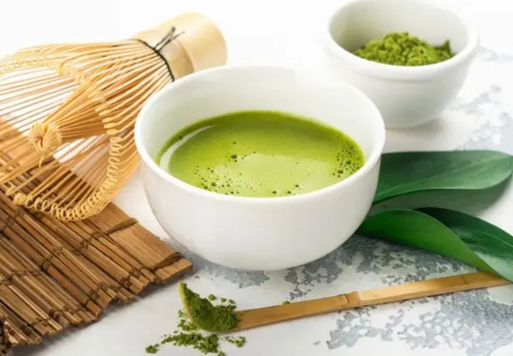 Nauczysz się jak pić herbatę matcha: 5 wskazówek od ekspertów