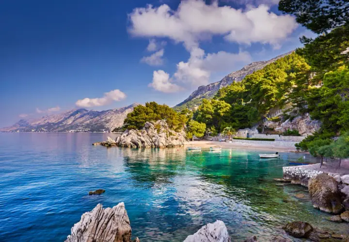 Makarska: Co zwiedzić? Najlepsze miejsca, plaże i Skywalk