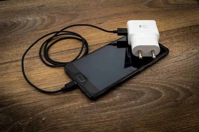 Strony nie ładują się na telefonie? Szybka diagnoza i naprawa!