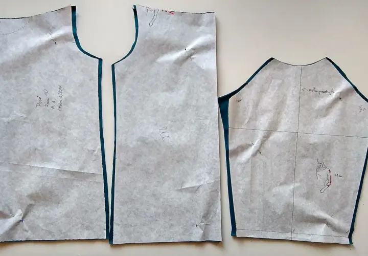 Odmień bluzkę: Jak zrobić dekolt V-neck, łódka? Poradnik!