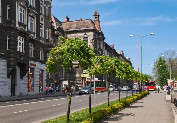 Bielsko-Biała: Odkryj "Mały Wiedeń" i Beskidy! Co musisz zobaczyć?