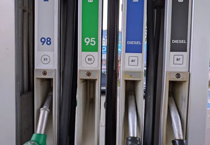 Czy Verva 98 to benzyna czy diesel? Poznaj kluczowe różnice