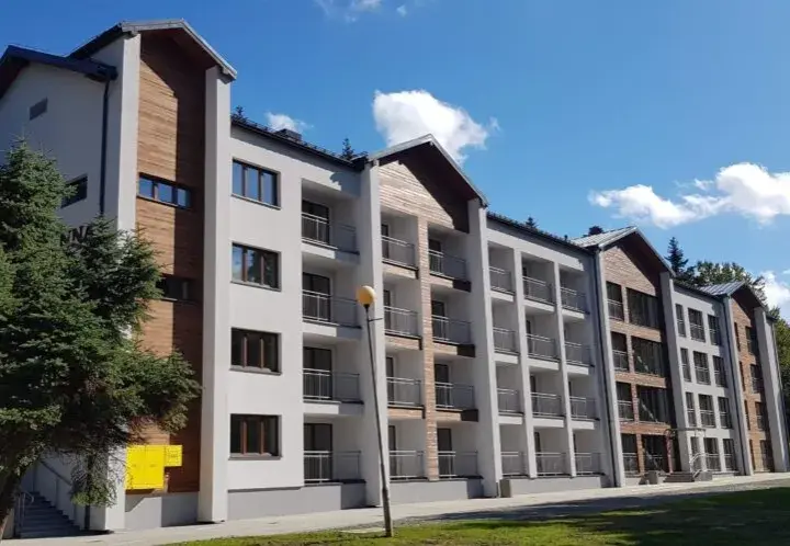 Turnusy rehabilitacyjne w sanatorium Solec-Zdrój – sprawdź ofertę i pomoc PFRON