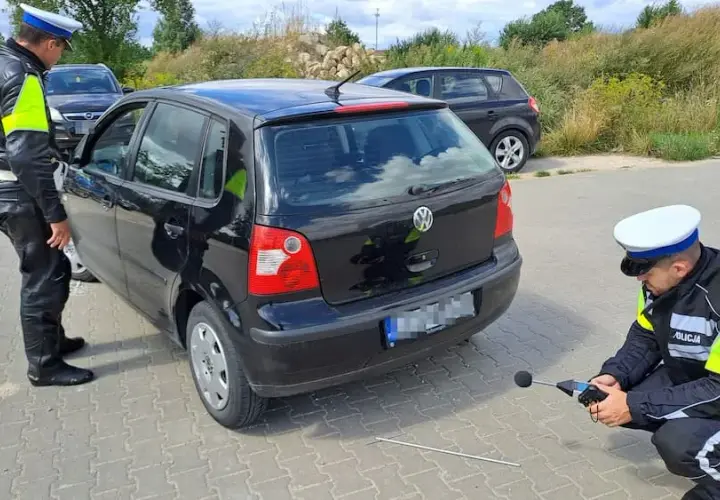 Jak głośny może być wydech w Polsce? Przepisy i normy hałasu