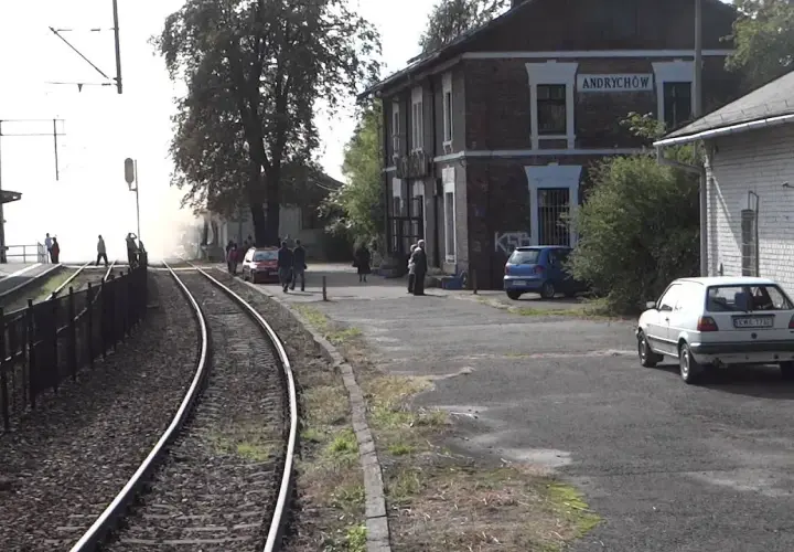Krzeszowice-Kraków: Pociąg "pośpieszny"? Oto prawdziwe przystanki!