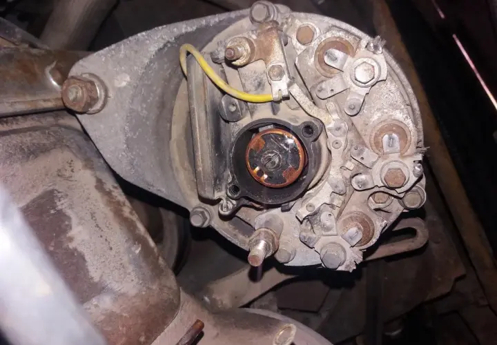 Ursus C-360: Alternator z auta? Zwiększ moc i ładuj bez problemu!