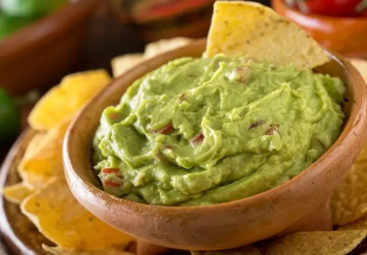 Jak zrobić guacamole? Prosty przepis i sekrety idealnego smaku