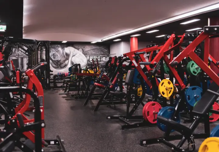 Fabryka Formy Strzeszyńska (dawniej Gym World): Twój przewodnik