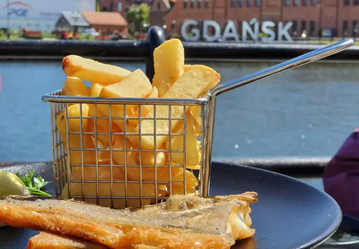 Co zjeść w Gdańsku? Odkryj najlepsze lokalne przysmaki i restauracje