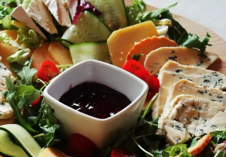 Gdzie zjeść w Polanicy-Zdroju? Najlepsze restauracje i smaki