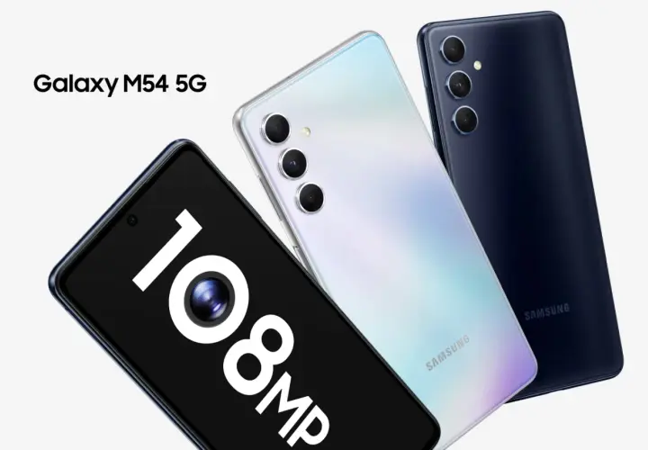 Galaxy M54 5G z aparatem 108 MP. Trzy telefony Samsung w różnych kolorach.