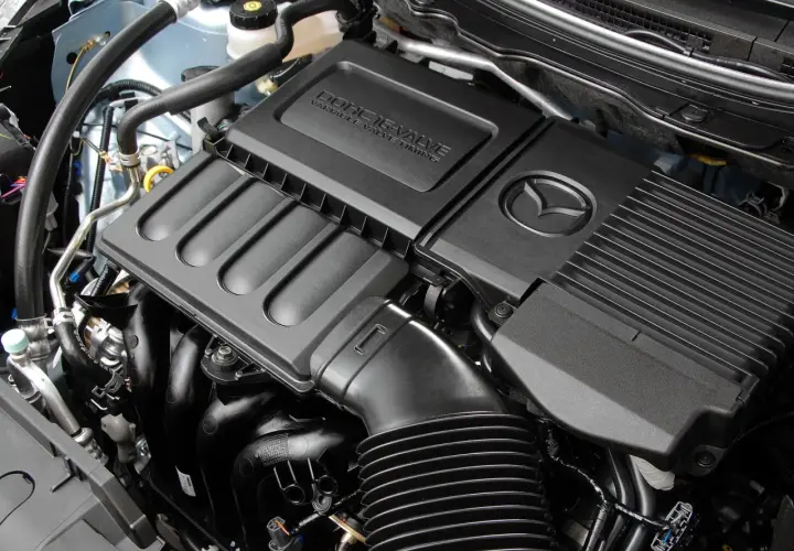 Silnik DOHC 16-Valve z systemem zmiennych faz rozrządu w Mazda 2 2008.
