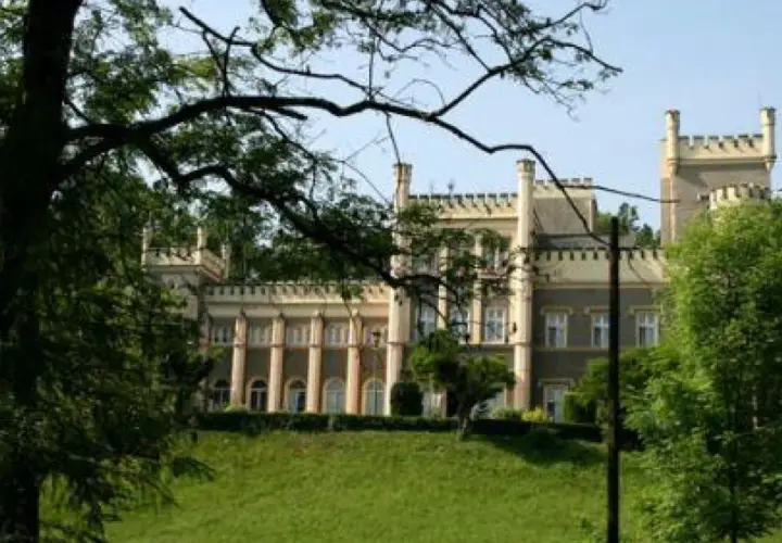Świebodzice atrakcje - odkryj ukryte skarby i niezwykłe miejsca