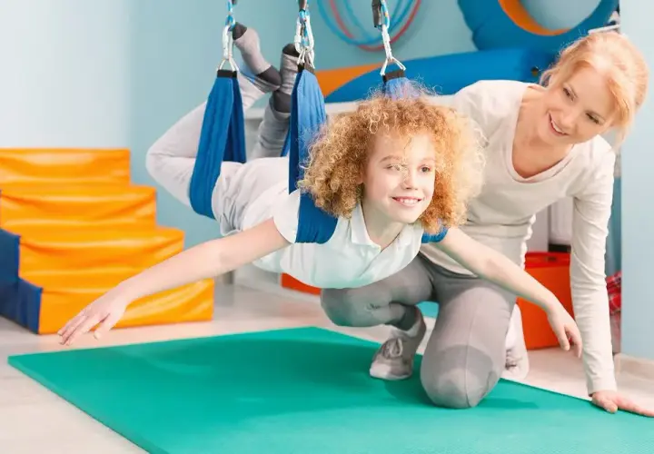 Czy zaburzenia integracji sensorycznej mijają czy potrzebna jest terapia?